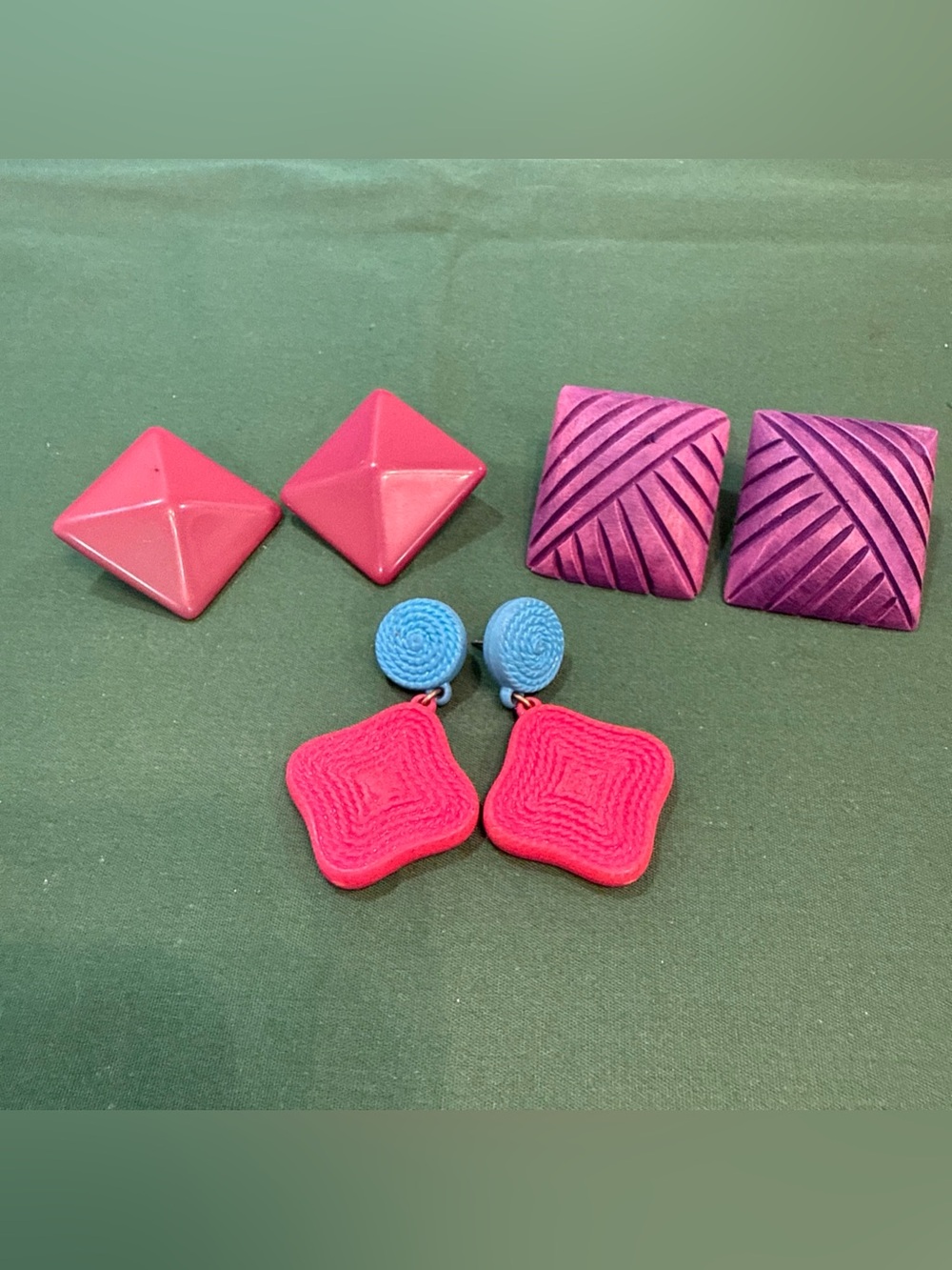 3 Pair Plastic Pierced Earrings Rose, Purple,pink And Blue. 110D